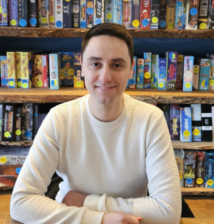 Profilbild von Timo Cot ein Autor von Pen and Paper Büchern.